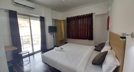 Hotel Chaitanya Inn Room Type - Super Deluxe Room with Balcony Hotel Chaitanya Inn Room Type - Super Deluxe Room with Balcony
