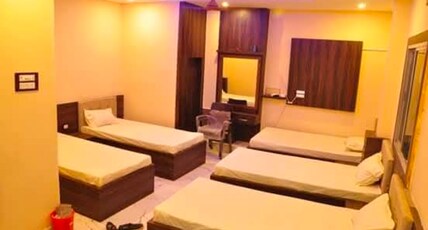 Hotel Golden Inn Room Type - Non AC Dormitory Room Sharing