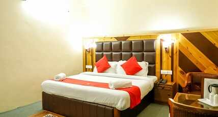 Hotel Neha Palace Room Type - Deluxe Room  (With Private Balcony)