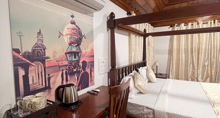 Udupi Temple Inn Room Type - King Suite