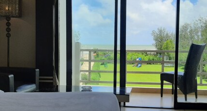 Victoria Beach Resort Room Type - Lords (Sea Facing)