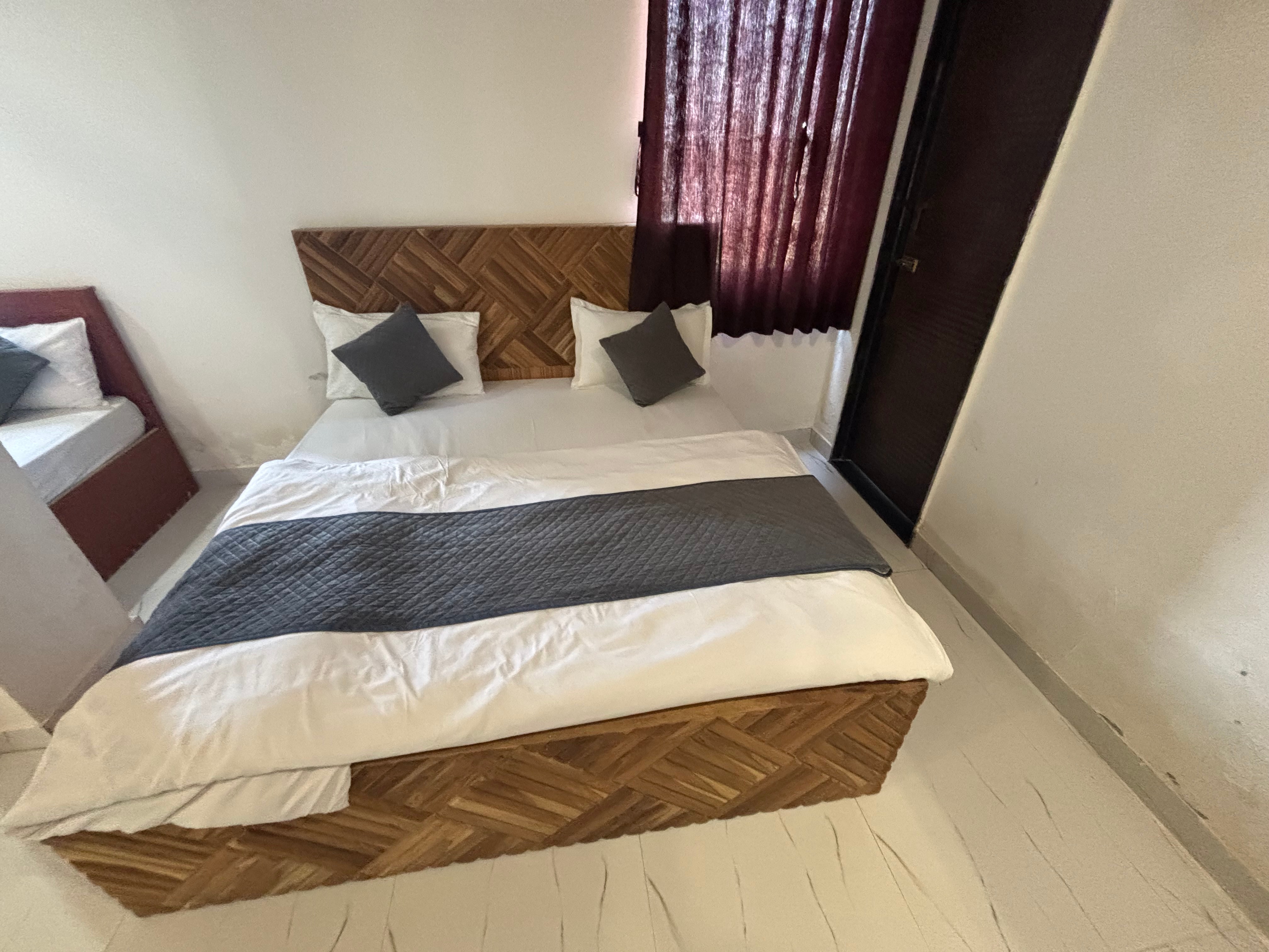 Hotel Ram Basant - Tap to explore photos