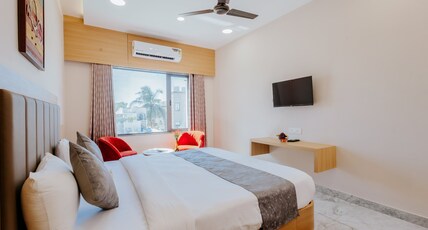 Daksh The Grand Goverdhan Dwarka Room Type - Deluxe Room