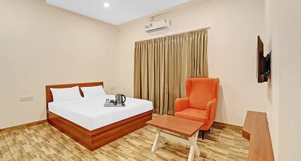 Sri Udupi Park Suites PMC Room Type - Deluxe AC Room