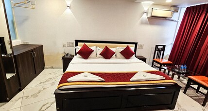 SAADHANA COMFORTS Room Type - TRIPLE DELUXE AC
