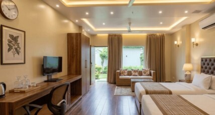 JUNGLECITI HOUSE Room Type - Executive Deluxe Room