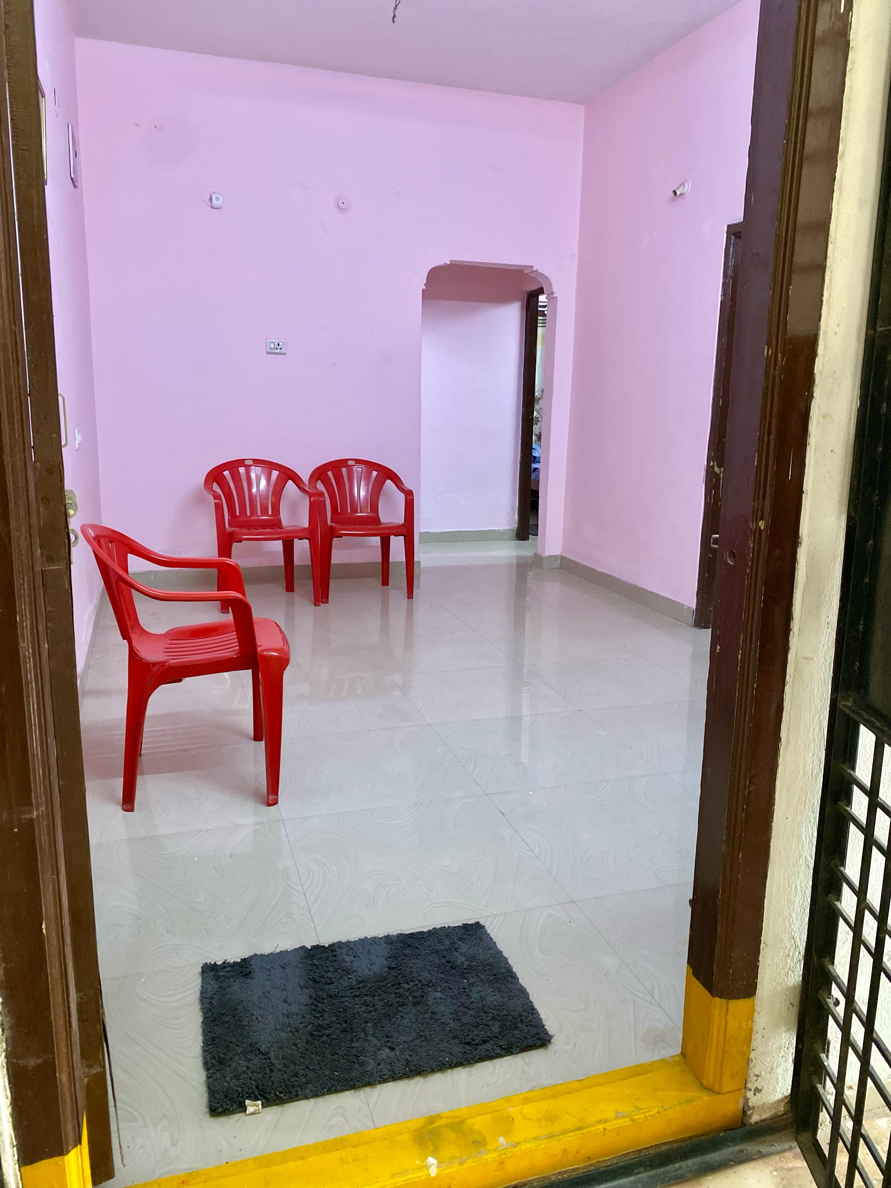 Cozy Fully Equipped 2BHK Home Peaceful Retreat - Tap to explore photos