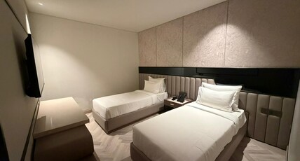 LUMEIRRAH SUITES Room Type - DELUXE ROOM