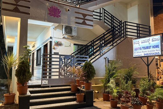 Aditya Tourist Home