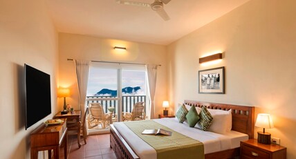 Sleeping Beauty by Nature Resorts and Stays Room Type - King Steffen room