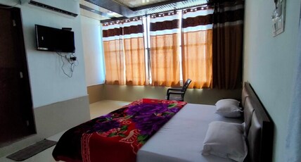 Hotel Krishna & Restaurant Room Type - Luxury Room with City View Double Bed