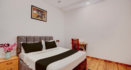 Hotel O Grand Crown Room Type - Classic