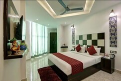Silk Palace Near IGI Airport
