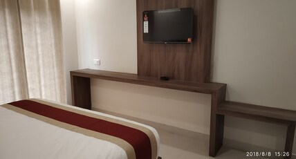 CHERRY BLOSSOM Room Type - Deluxe Room