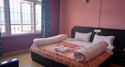 Hotel Menda-LA Room Type - Deluxe room