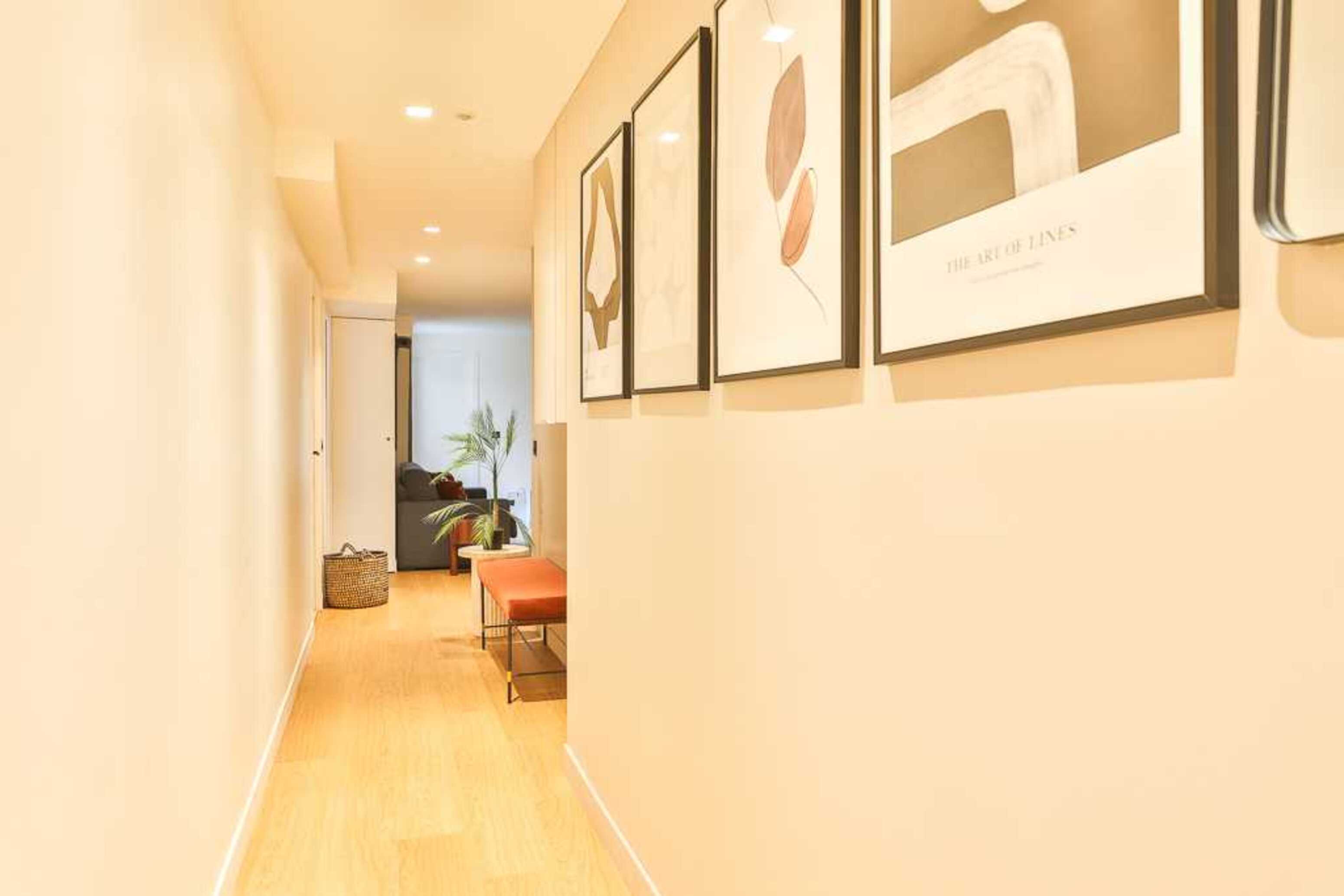 Charming Apartment - 1BR/6P - Marais - 1 - Tap to explore photos