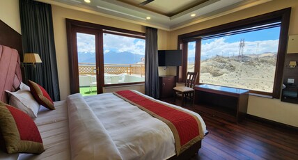 Hotel Paldan | Near Mall Road Leh Room Type - Deluxe Plus with Balcony