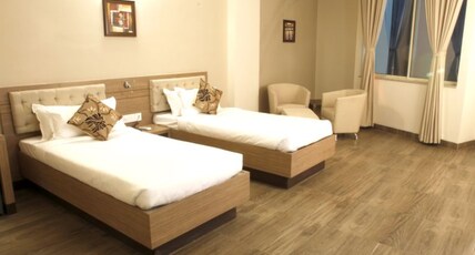 HOTEL GENISTA INN Room Type - Premium Room with Work Desk