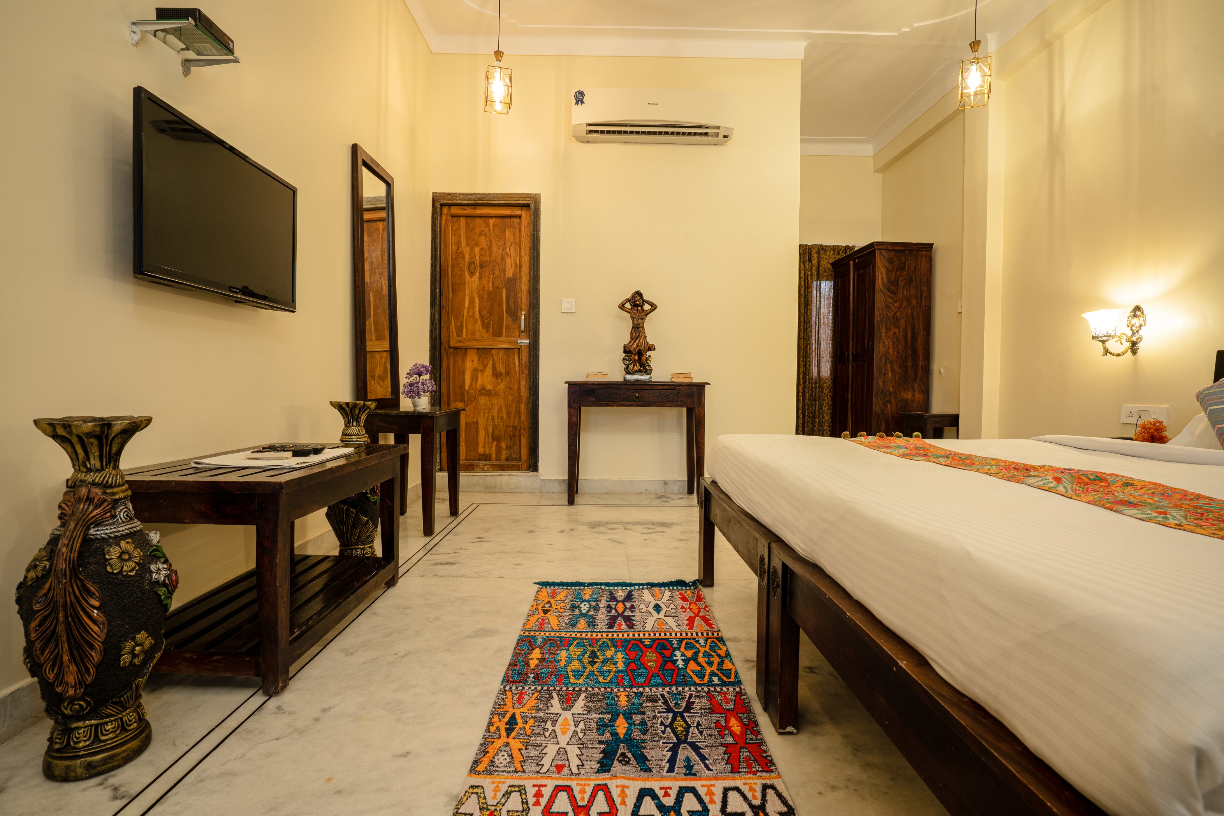 Tripli Hotels Shiv Villas - Tap to explore photos