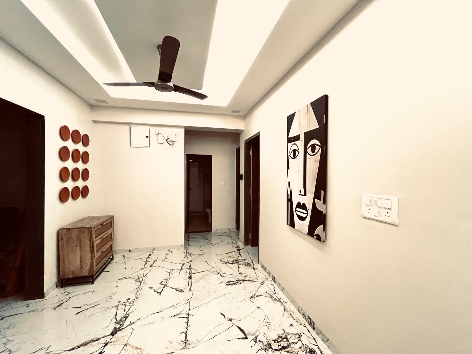 Roy Bari Seawoods 5-star 3 BHK Luxe Apartment by Satya Stays - Tap to explore photos