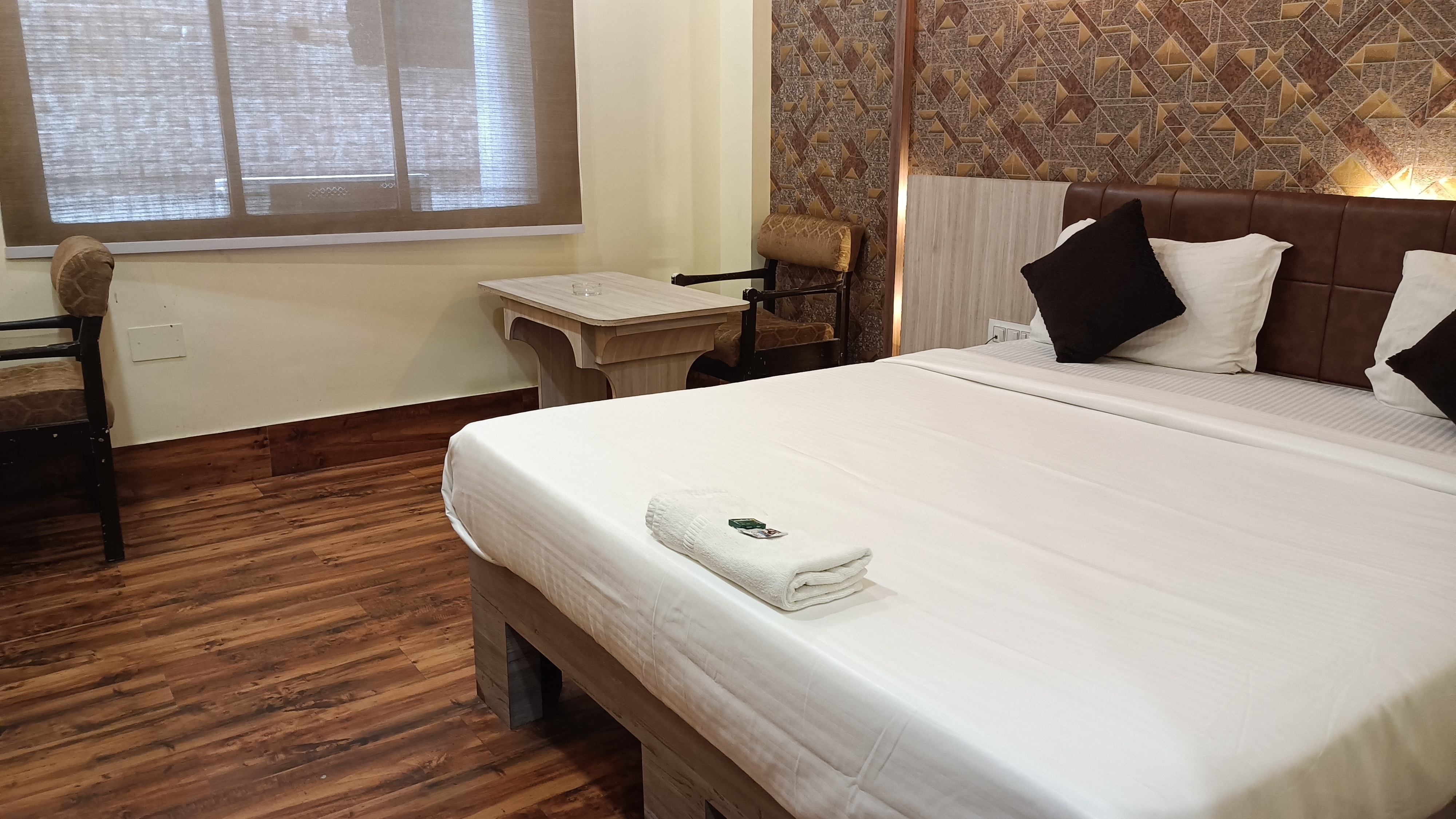Hotel Jyoti Residency - Tap to explore photos