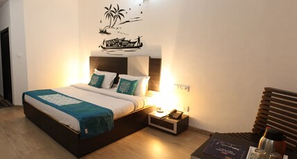 Hotel Vatika the Riverside Resort Room Type - Deluxe Room