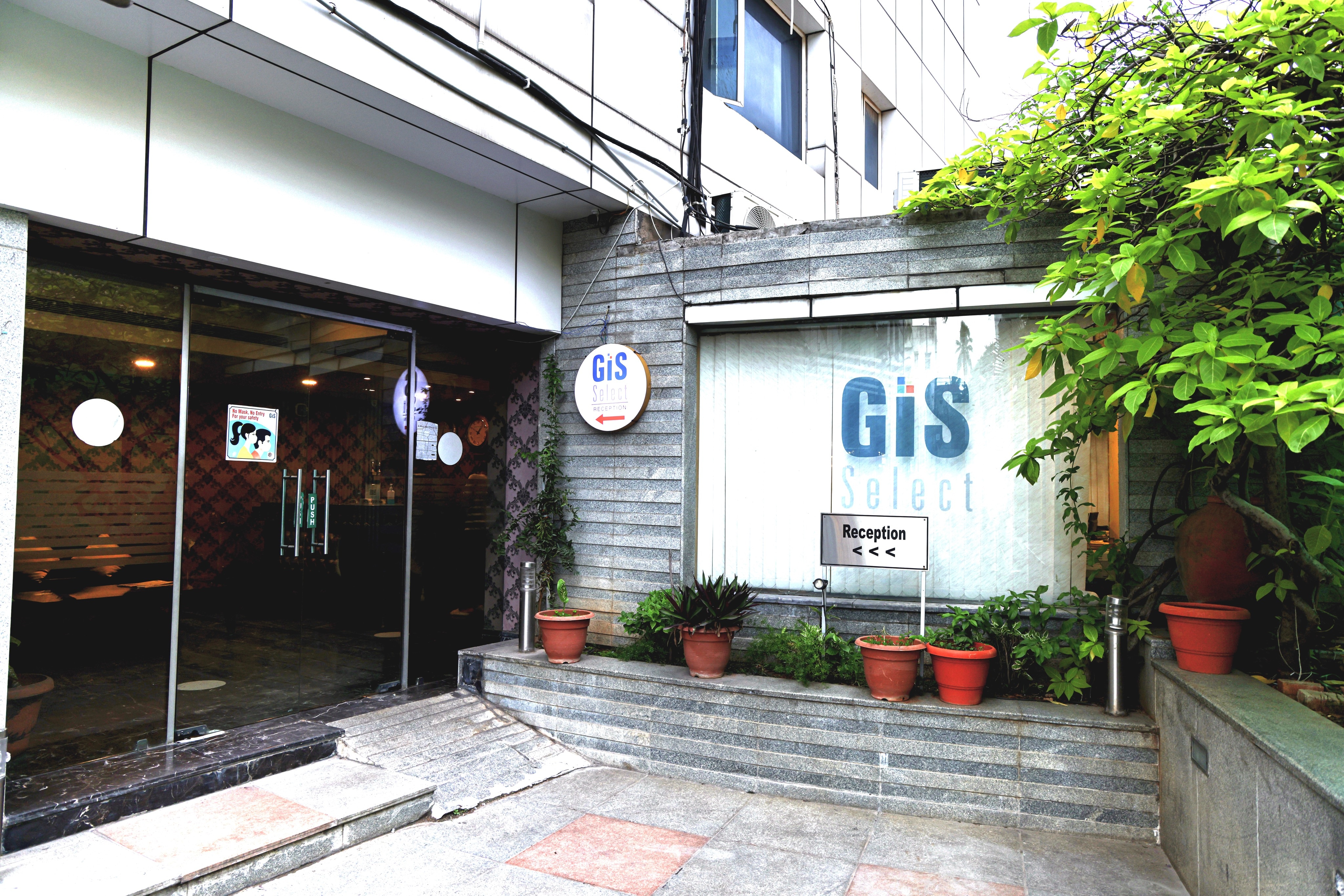 GIS SELECT BANJARA HILLS - Tap to explore photos