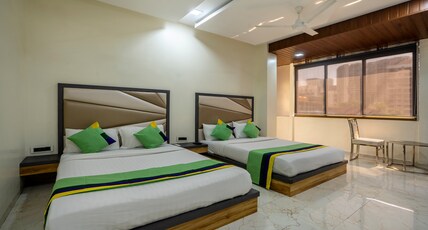 Treebo Zaid International Powai Room Type - Spacious Premium Room