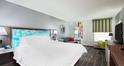 Hampton Inn Ellenton/Bradenton, FL Room Type - 1 KING STUDY NOSMOKING