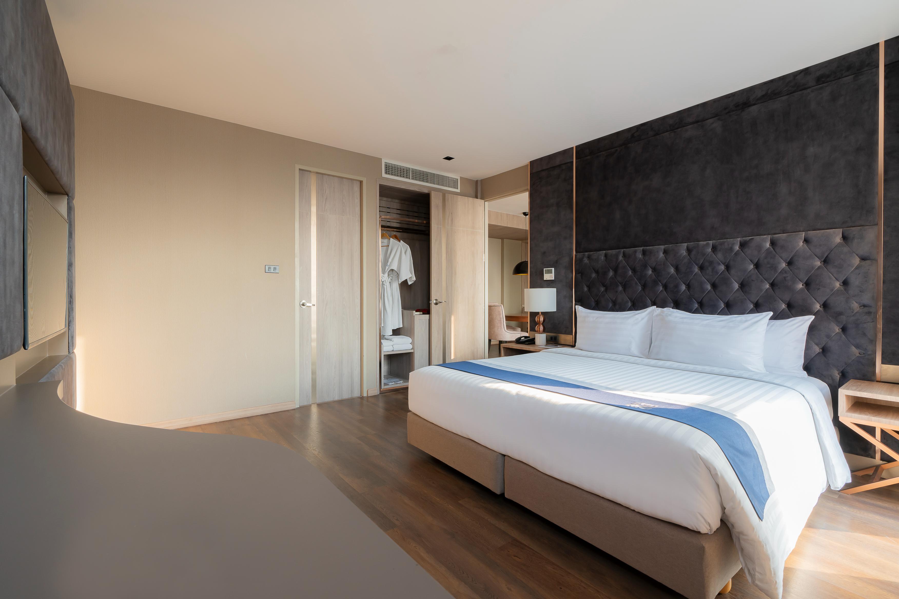 Zayn Hotel Bangkok - Tap to explore photos