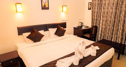 CENTRAL GARDENS Room Type - Deluxe Room