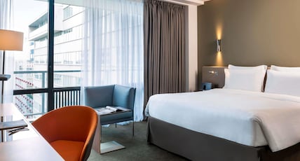Pullman Paris Tour Eiffel Room Type - CLASSIC ROOM, 1 King Size Bed, Garden View, Balcony Pullman Paris Tour Eiffel Room Type - CLASSIC ROOM, 1 King Size Bed, Garden View, Balcony