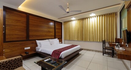 Hotel Radiant Room Type - Royal AC Room