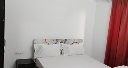 Kharadi Magarpatta stays Room Type - Deluxe room 3