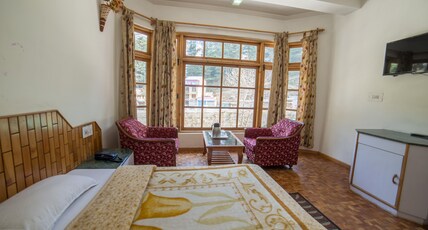 Satkar Residency - Riverside Old Manali Room Type - Super Deluxe Room