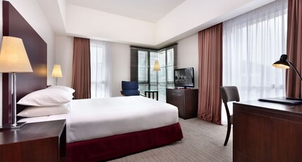 Hotel Capitol Kuala Lumpur Room Type - Capitol Deluxe Queen