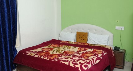 THE HIMALAYAS GUEST HOUSE Room Type - Double Room Ground Floor