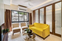 Stylish Como Studio w Wi Fi Kitchen Parking