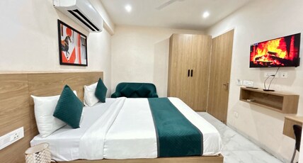 La Cozy Residency Room Type - Superior 1RK Studio Apartment with Sofa and Private Balcony