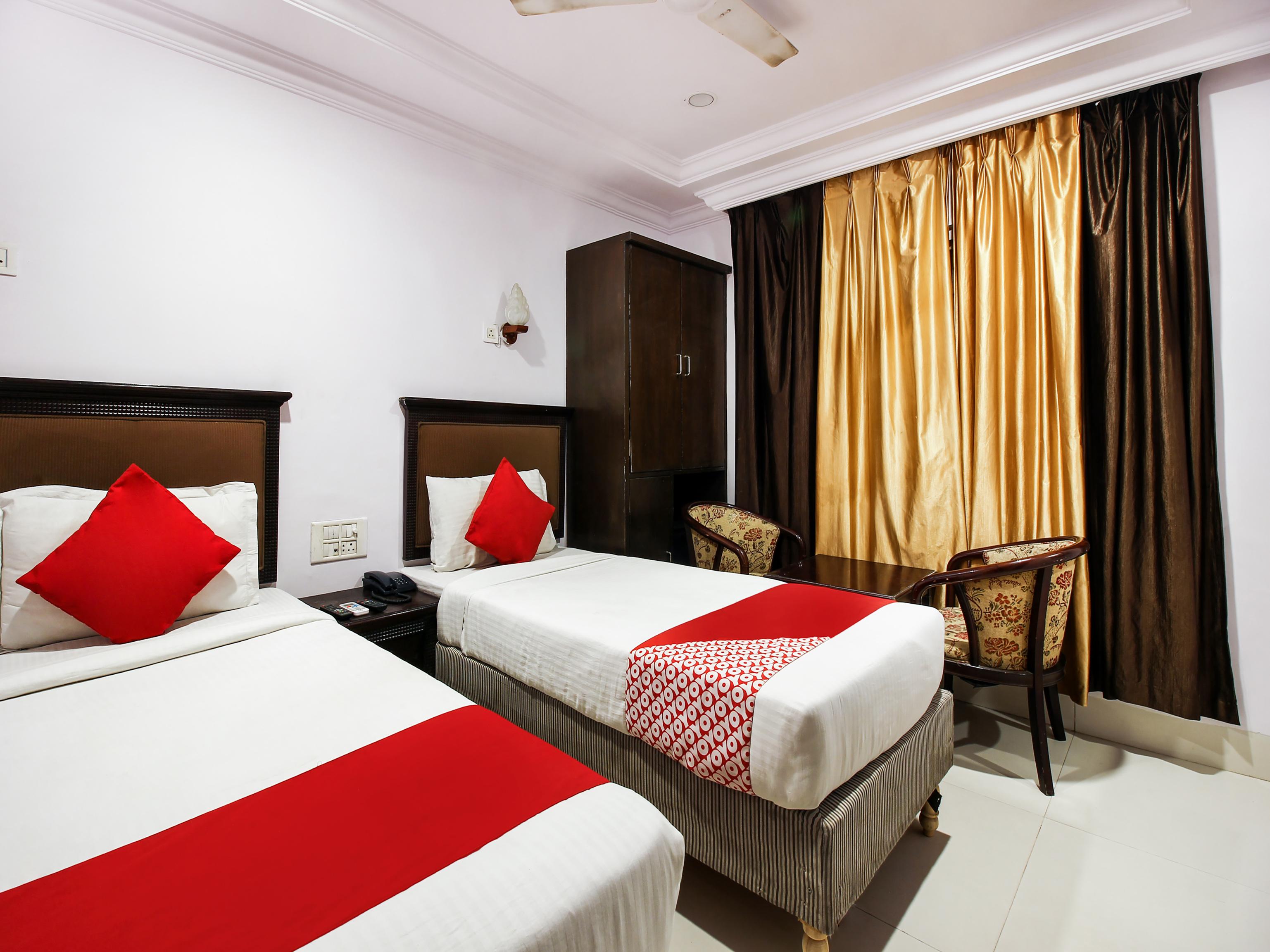 HOTEL O SRINIVASA RESIDENCY - Tap to explore photos