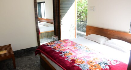 HOTEL KRISHNA Room Type - Deluxe Room