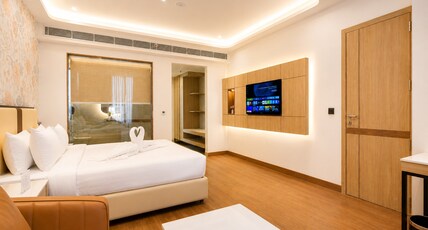 Pride Premier Greater Noida Room Type - Suite Room