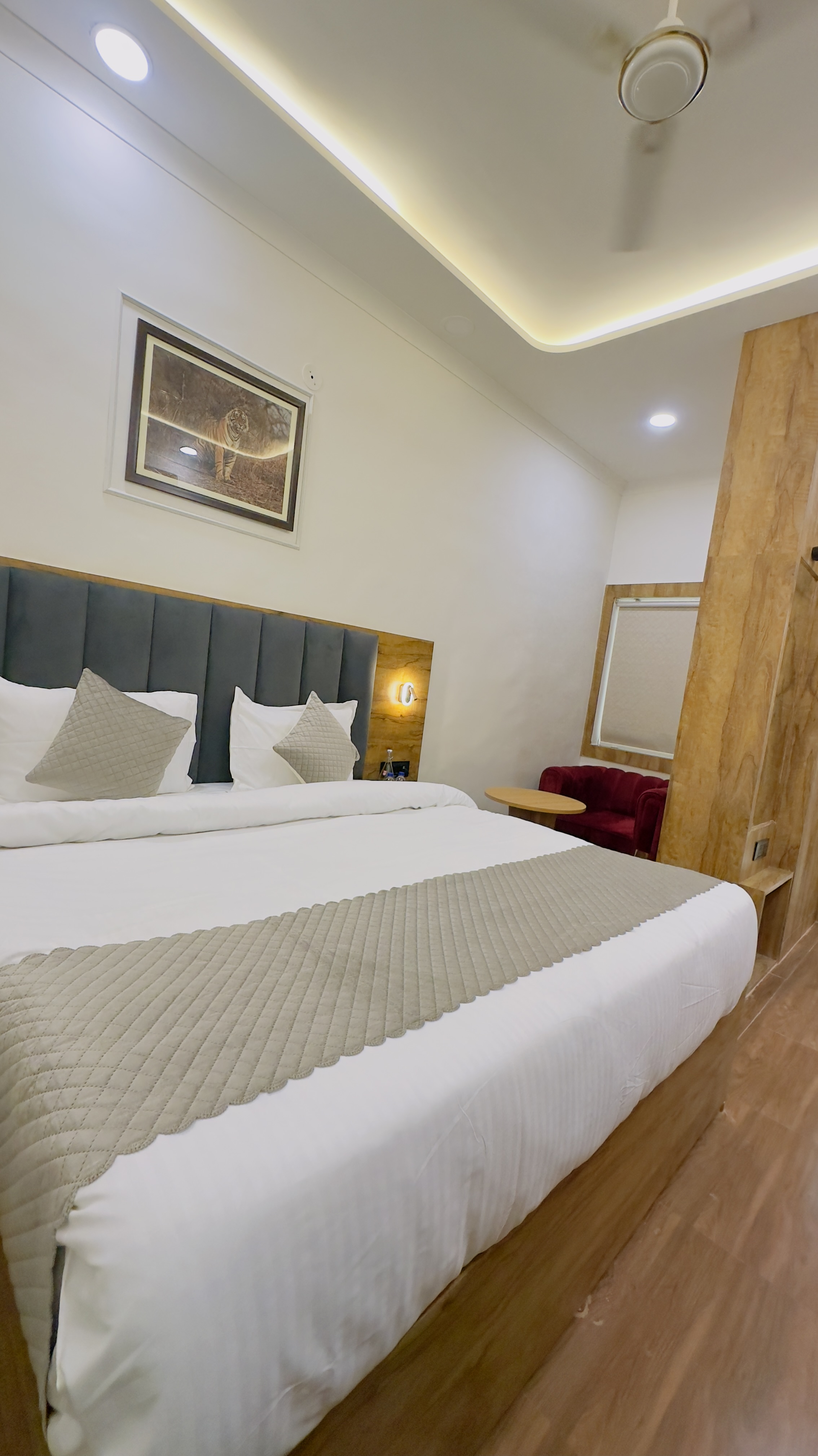 Hotel ELEGENT RANTHAMBORE - Tap to explore photos