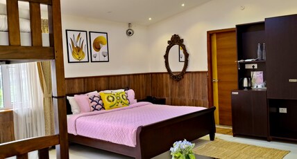 LAKSHMI RETREAT Room Type - Jacranda Suite