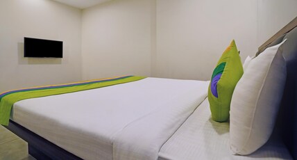 Lazystay Grand KIIT University Room Type - Super Deluxe