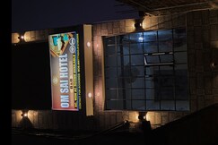 Om Sai Hotel