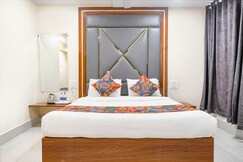 Hotel Eldoria Palace