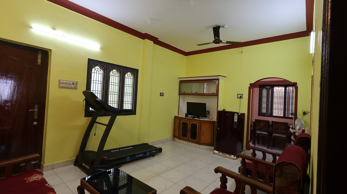 Chandu Homestays - Tap to explore photos