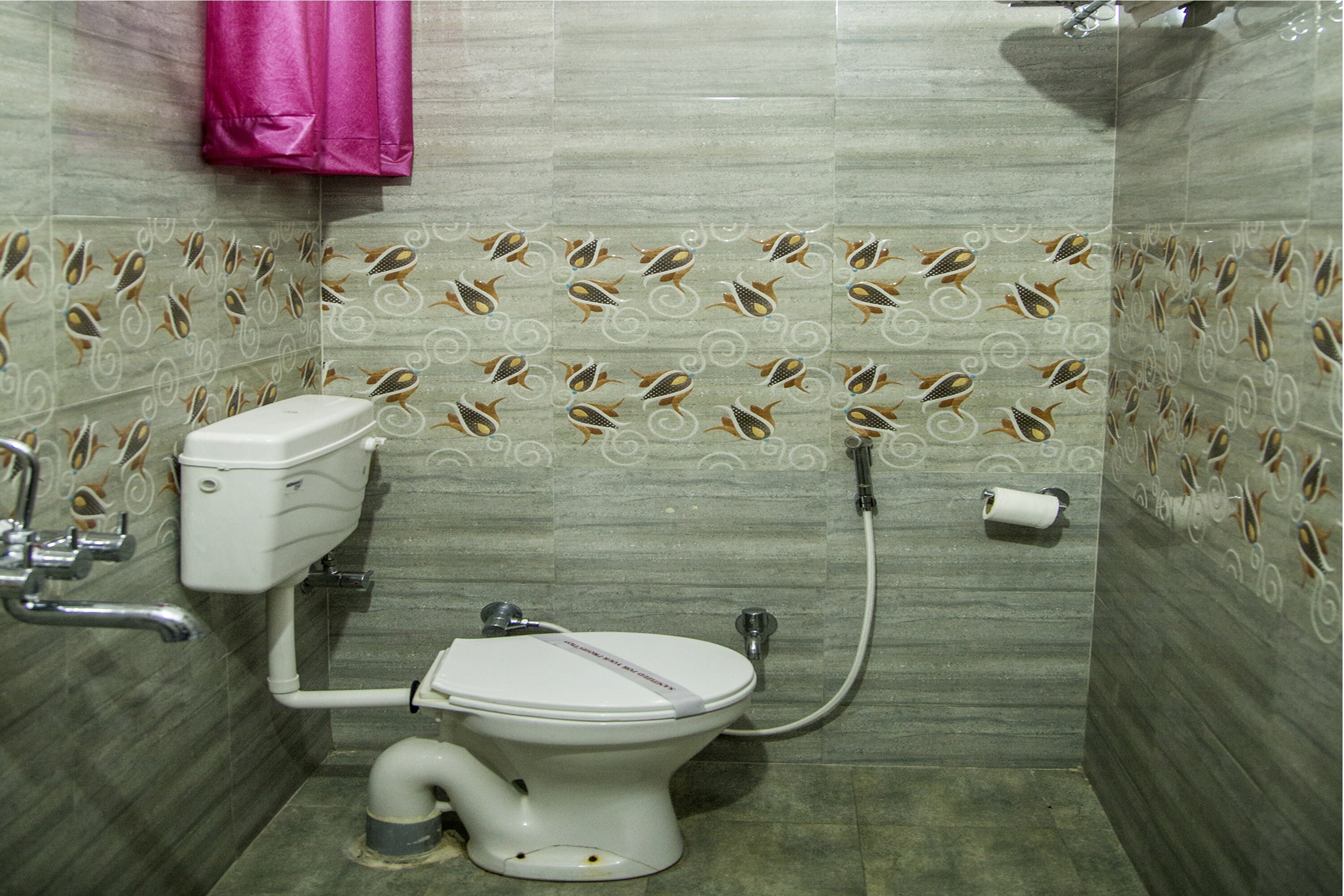Sidra Guest House - Tap to explore photos