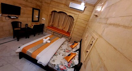 Hotel Samar Villa Room Type - Deluxe triple room